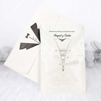 Invitación de Boda original traje